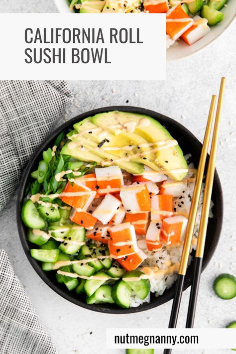 This California roll sushi bowl is a delicious sushi-inspired dinner. Made with seasoned sushi rice and topped with imitation crab, avocado, cucumber, green onions, and drizzled with spicy mayonnaise. Sushi Bowls Easy, California Roll Sushi Bowl, Cucumber Sushi Rolls, Crab Avocado, California Roll Sushi, Black Bean Burrito, Cucumber Sushi, Vegetarian Bowls, Chili Garlic Paste