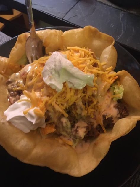 Homemade Taco Salad Recipe – Tnextrecipes Homemade Taco Salad, Taco Salad Shells, Queso Sauce, Easy Cooking Ideas, Crispy Taco Shells, Taco Salad Bowls, Taco Salad Recipe, Steak And Onions, Easy Home Recipes