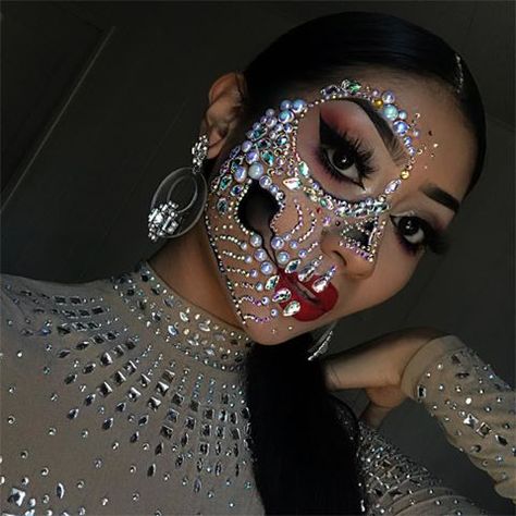 Gorgeous😍 @meliysabel #beautiful #beauty #beautyguru #makeupartist #mua #makeuplover #makeupaddict #makeupoftheday #makeuplooks… Dia Los Muertos Makeup, Glam Skull, Dragon Makeup, Halloween Makeup Sugar Skull, Burgundy Makeup, Rhinestone Halloween, Holloween Makeup, Rhinestone Makeup, Cool Halloween Makeup