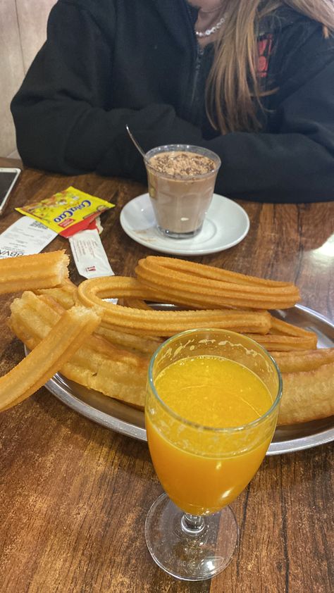 #food #yummy #foodie #sweet #sweets #spain #vegetarian #vegan #date #lunch #dinner #madrid #breakfast #churros Spanish Breakfast Aesthetic, Barcelona Spain Aesthetic Food, Churros Spain Aesthetic, Spain Churros Recipe, Orange Juice, Juice, Yummy Food, Orange