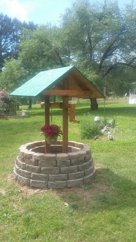 Fake Well In Yard, Diy Stone Wishing Well, Septic Cover Ideas, Well Covers Ideas Diy, Well Pipe Cover Ideas, Well Head Cover Ideas, Well Cover Ideas Outdoor, Wishing Well Ideas, Water Well House