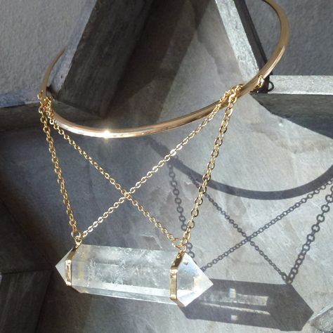 Brand New Elle Louise Quartz Crystal Necklace. Crystal Is Authentic! Gold Plated Choker With Extension Chain. Absolutely Stunning!!! Electroforming Jewelry, Witchy Aesthetics, Crystal Quartz Necklace, Authentic Gold, Beautiful Beaded Necklaces, Spiritual Necklace, Blue Statement Necklace, Pandora Necklace, Peridot Necklace