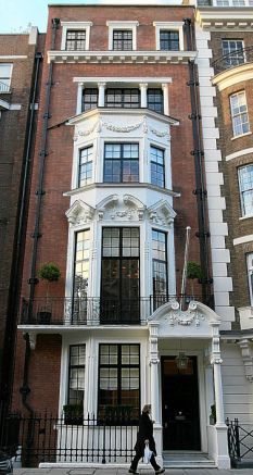 Mayfair House - London
LDN.RS Mayfair London Houses, Mayfair House London, Mayfair House, Townhouse Apartments, London Mayfair, Town Homes, Luxxu Modern Design Living, Town Houses, London Houses