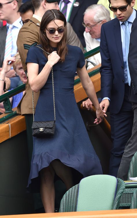 A mini Chanel bag and round sunglasses added a playful edge to Keira Knightley's sideline look at Wimbledon. Caroline Stanbury, Keira Knightley Style, Kiera Knightly, Chanel Mini Flap Bag, Wimbledon Fashion, Perfect White Shirt, Keira Knightly, Dramatic Classic, Deep Autumn