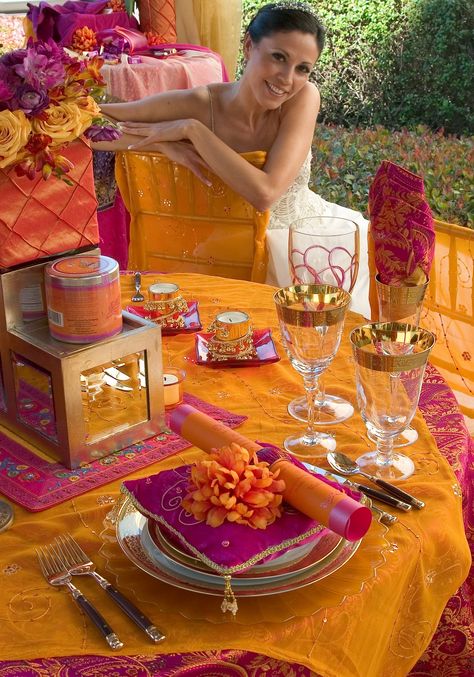 wedding table Indian Wedding Bride, Interior Boho, Indian Theme, Moroccan Theme, Bollywood Party, Indian Party, Theme Color, Indian Decor, Indian Wedding Decorations