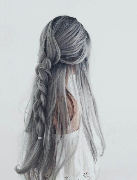 Long Grey Hair, Silver Hair Color, Hair Color Pastel, Pastel Hair, Cool Hair Color, Color Hair, Grunge Hair, Dream Hair, Blonde Balayage