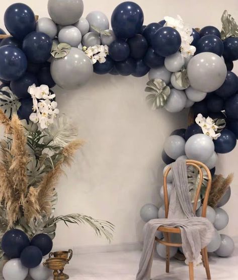 Navy Blue Balloon Garland, Backyard Graduation Party, Baby Shower Theme Decorations, Birthday Party Balloon, Balloon Arrangements, Graduation Theme, Birthday Party Theme Decorations, Baby Gender Reveal Party, Blue Backdrops