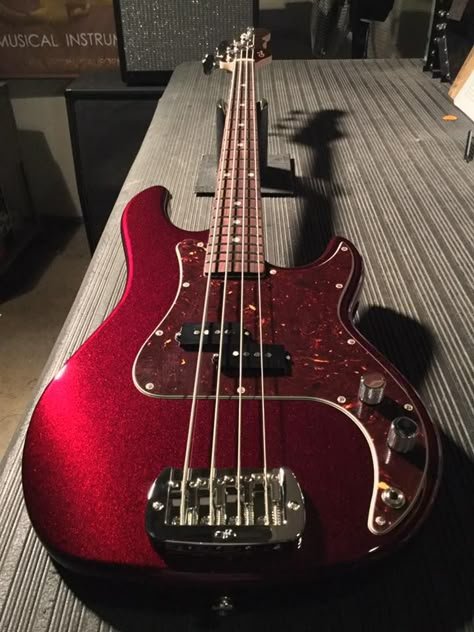 Red Instrument Aesthetic, Red Bass Guitar, Bass Guitar Red, I Love Bass, Electric Guitar Design, All About That Bass, Guitar Obsession, Guitar Finishing, Cool Electric Guitars