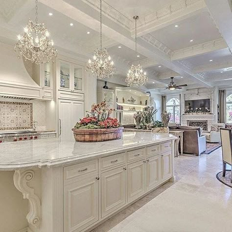 Elegant Kitchen Design, Dream Kitchens Design, Kitchen Remodel Design, White Kitchen Design, Elegant Kitchens, Luxury Kitchen Design, Kitchen Inspiration Design, Luxury Kitchens, Large Kitchen