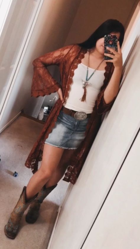 Western outfit inspo. Boots and skirt with lace cardigan and belt. Western Outfit With Cardigan, Vaquera Outfit With Cardigan, Skirt Outfits With Cowgirl Boots, Western Cardigan Outfit, Western Outfits With Skirt, Denim Skirt Western Outfit, Western Outfits Skirt, Pico Outfits, Jean Skirt With Cowgirl Boots