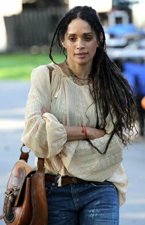 Lisa Bonet Style, Lisa Bonnet, Jason Momoa And Lisa Bonet, Jason Momoa Lisa Bonet, Bohemian Witch, Afro Punk Fashion, Style Over 50, Estilo Hippy, Lisa Bonet