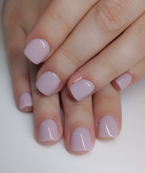 Powder Tip Nails, Powder Dip Manicure Ideas, Short Dip Powder Nails, Dip Nail Colors, Natural Nails Manicure, Disney Acrylic Nails, Simple Gel Nails, Cute Acrylic Nail Designs, Classic Nails