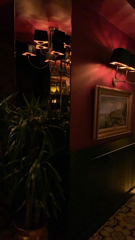 Jazz Bar, Dark Paradise, Jazz Club, Night Vibes, Old Money Aesthetic, Night Aesthetic, Red Aesthetic, Future House, Room Inspo