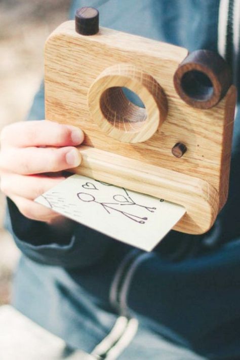 Wood Camera Toy, Wooden Camera Toy, Unique Wooden Gifts, Wood Toy Ideas, Boy First Birthday Gift, First Birthday Gift Ideas, Wood Kids Toys, Awesome Boy, Wooden Toys Diy