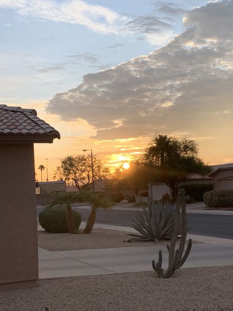 Arizona House Aesthetic, Arizona Neighborhood, Cleopatra Vibes, Relaxing Landscapes, New Mexico Aesthetic, Southwest Aesthetic, Colorado Aesthetic, Yuma Az, Arizona Aesthetic