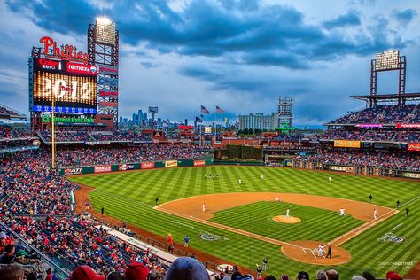 Go Phillies, Stadium Wallpaper, Citizens Bank Park, Baseball Wallpaper, Mlb Stadiums, Philadelphia Phillies Baseball, Philadelphia Skyline, Philly Sports, Baseball Park