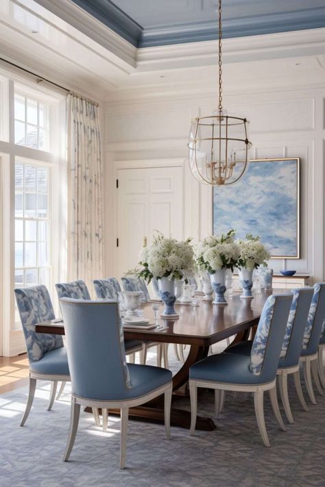 Hamptons Style Dining Room, Dining Room Design Blue, Feng Shui Dining Room, Parisian Dining Room, Cream Dining Room, Coastal Dining Room, Jade Design, Traditional Dining Rooms, Gold Dining