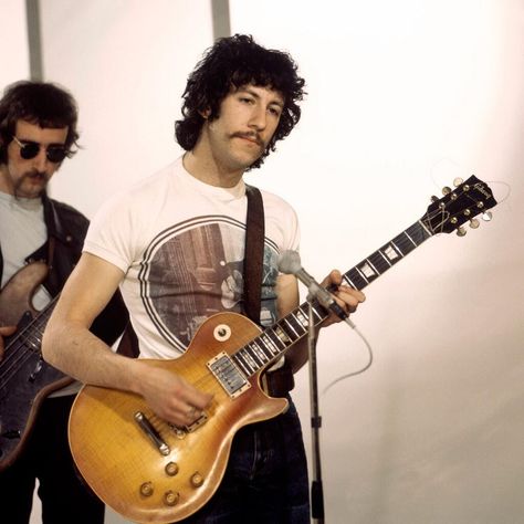 Peter Green Fleetwood Mac, John Mcvie, Peter Green, Billy Gibbons, Rock Guitarist, Blues Musicians, Blues Artists, Noel Gallagher, Musica Rock