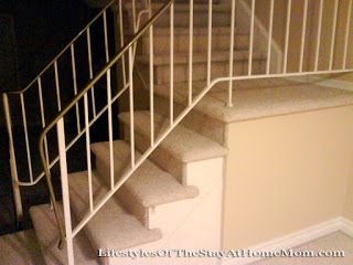 q old style 1970 stair railing, painting, stairs Painting Metal Stair Railings, Wrought Iron Stair Railing Makeover, Metal Banister Makeover, Metal Stair Railing Makeover, Indoor Railing Ideas, Railing Update, Indoor Railings, Metal Staircase Railing, Rod Iron Railing