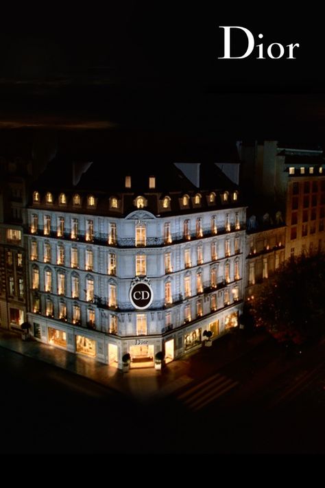 Dior Headquarters and Flagship store on Avenue Montaigne. Dior Paris, Beautiful Paris, I Love Paris, Paris Love, World Cities, Most Beautiful Cities, Paris Travel, Favorite City, City Lights