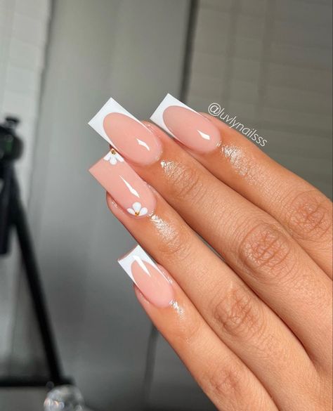 Acrylic Nails White Tips With Design, French Tip Acrylic Nails Coffin With Flowers, Simple French Tip With Design, Nail Inspo French Tip With Design, White Tip With Flower Nails, Easter French Tips, Cool French Tip Nail Designs Square, Pink French Tip With Flower Design, Short Nail Designs Flowers Simple