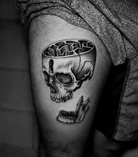 Maze Tattoo, Pirate Skull Tattoos, Labyrinth Tattoo, Lock Tattoo, Brain Tattoo, Armband Tattoos, Skull Tattoos, Tattoo Design Drawings, Blackwork Tattoo