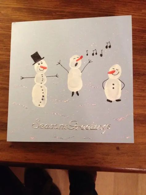 45+ Easy and Fun Christmas Cards for Kids to Make - HubPages Christmas Cards Handmade Kids, Handprint Christmas, Snowman Christmas Cards, Fun Christmas Cards, Christmas Cards Kids, Christmas Card Art, Fun Christmas Crafts, Christmas Card Crafts, Preschool Christmas