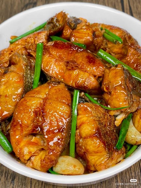 Braised Fish Recipe, Braised Fish, Healthy Food Menu, Healthy Food Inspiration, Fish Recipe, Food Babe, Fish Dinner, Healthy Food Dishes, Healthy Food Motivation