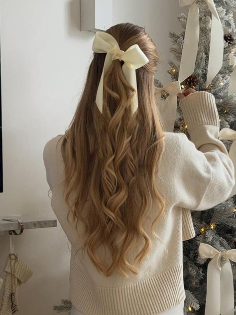 Bow Decor Hair Clip Christmas Party Hairstyles, Edgy Haircuts, Christmas Hairstyles, Bow Decor, Easy Hairstyles For Long Hair, Winter Hairstyles, Party Hairstyles, Bow Hair Clips, Aesthetic Hair