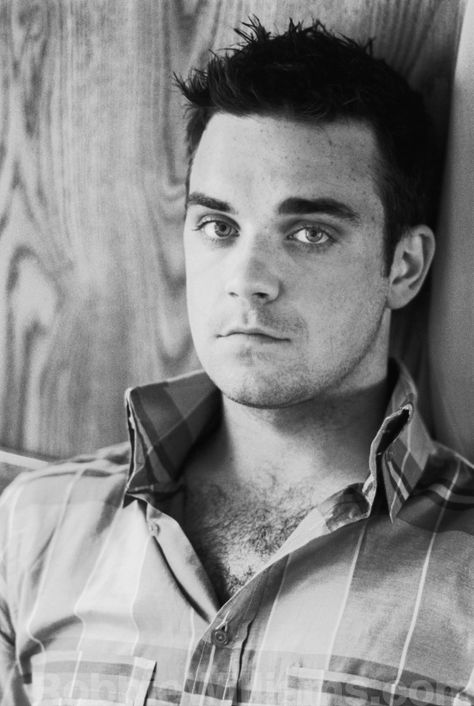 I love me some Robbie Williams!