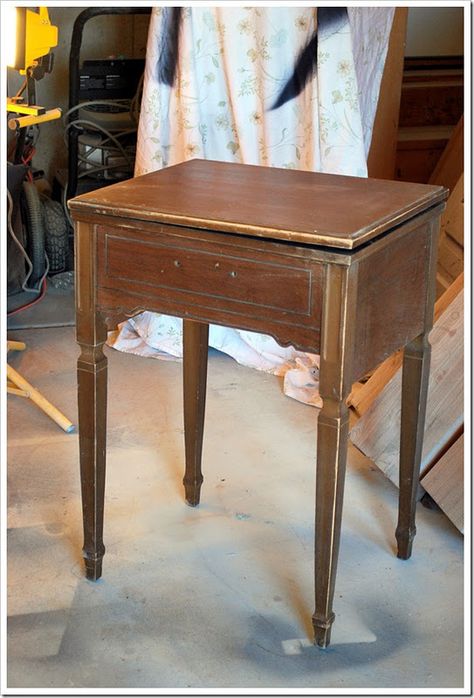 fleaChic: flea market savvy: It's Before and After Wednesday! Sewing Cabinet Redo, Sewing Cabinet Makeover, Cute Lines, Old Sewing Machine Table, Old Sewing Tables, Sewing Table Repurpose, Old Sewing Machine, Sewing Machine Tables, Sewing Machine Cabinet