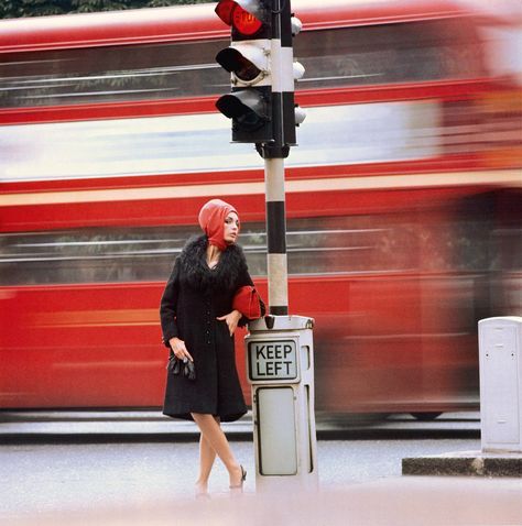 Twist and shout: Swinging Sixties London – in pictures Long Exposure Portrait, Martin Munkacsi, Norman Parkinson, 60s Women, Guy Bourdin, Swinging London, David Bailey, Robert Doisneau, Alfred Stieglitz