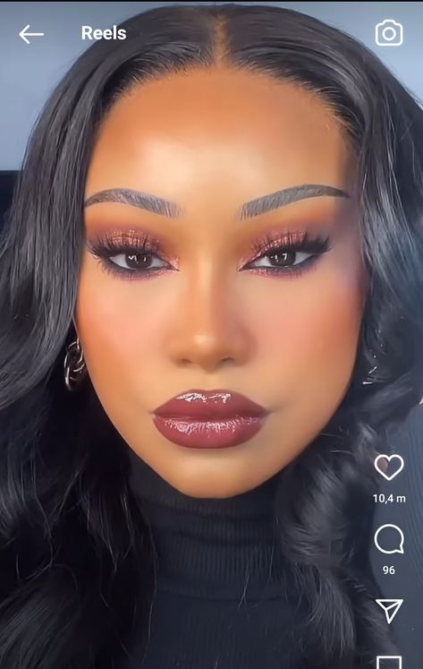 Classy Makeup Looks, Makeup Looks Black Women, Makeup Ideas Eyeliner, Classy Makeup, Lip Combos, Pretty Makeup Looks, Homecoming Queen, Makeup For Black Skin, Brown Skin Makeup