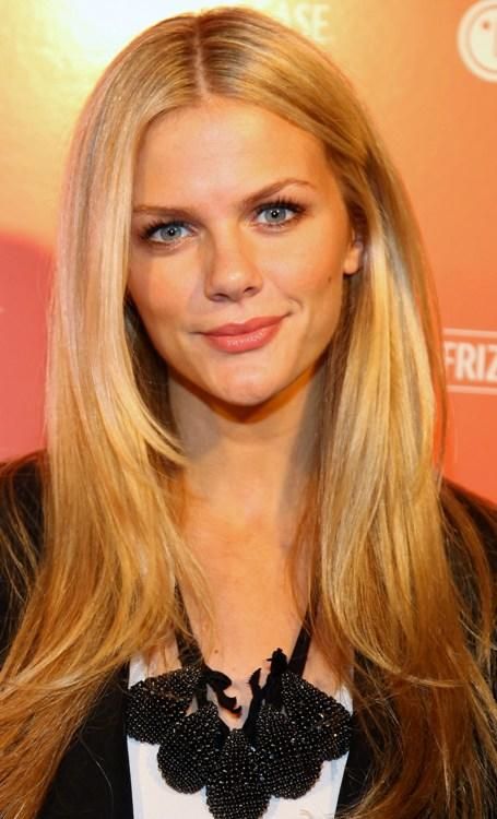 Brooklyn Decker Hair, Photo Stills, Brooklyn Decker, Celebrity Photo, Victoria Dress, Movie Photo, Blonde Beauty, Celebrities Female, Hair Inspo