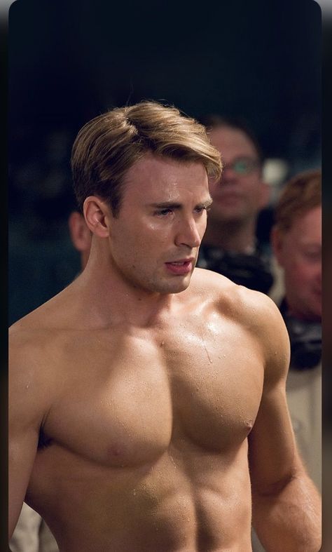 Capitan America Wallpaper, Chris Evans Girlfriend, Chris Evans Beard, Chris Evans Shirtless, Captain America The First Avenger, Chris Evans Funny, The First Avenger, First Avenger, Captain America Wallpaper