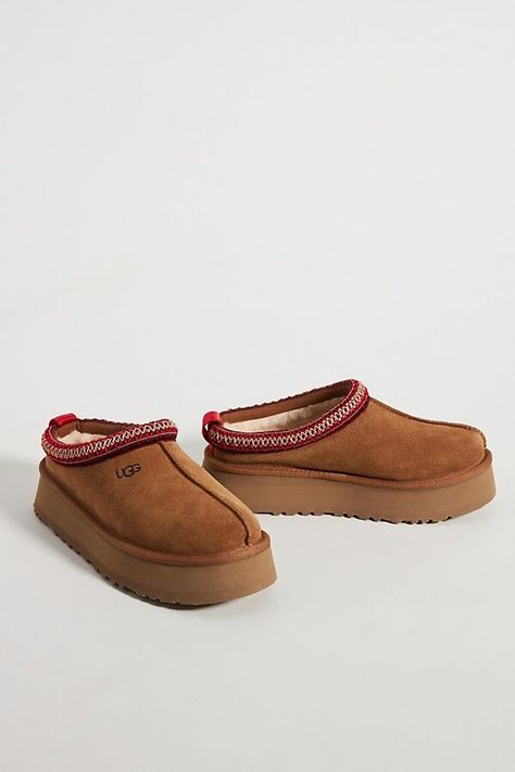 Ugg Tazz Platform, Cozy Closet, Girl Uggs, Ugg Tazz, Short Uggs, Ugg Bailey Button, Ugg Classic Ultra Mini, Cozy Boots, Anthropologie Uk