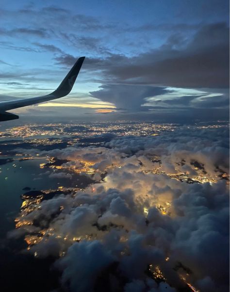 Pretty Airplane View, Jet Setter Aesthetic, Catching Flights Aesthetic, Private Jet Snap, Plane Private, Jets Privés De Luxe, Private Jet Plane, Private Jet Travel, Jet Privé