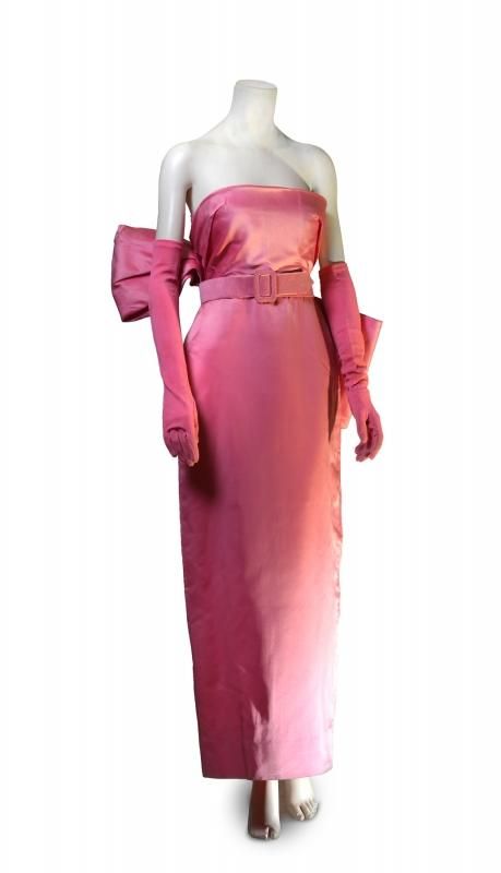 Marilyn Monroe Pink Dress Costume, Marilyn Monroe Pink Dress, Satin Gown Designs, William Travilla, Pink Satin Gown, Marilyn Monroe Diamonds, Marilyn Monroe Costume, Marilyn Monroe Dress, Film Costumes