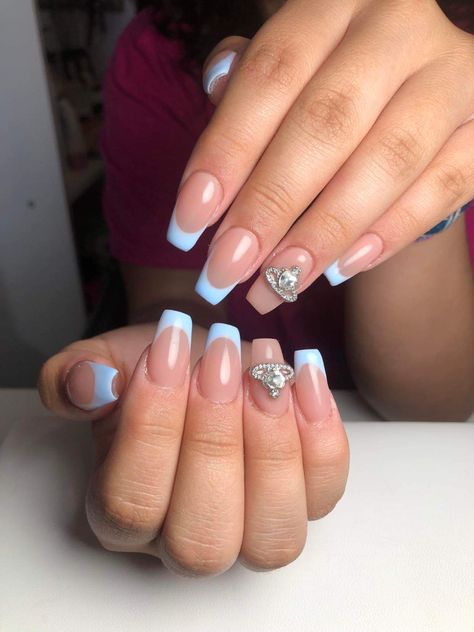 Spaceship Charm Nails, Nails With Space Charms, French Tips With Planet Charm, Blue Acrylic Nails With Charms, Light Blue Coquette Nails, Nails With Planet Charm, Planet Charm Nails, Blue Nails With Charms, Nail Inspo Charms