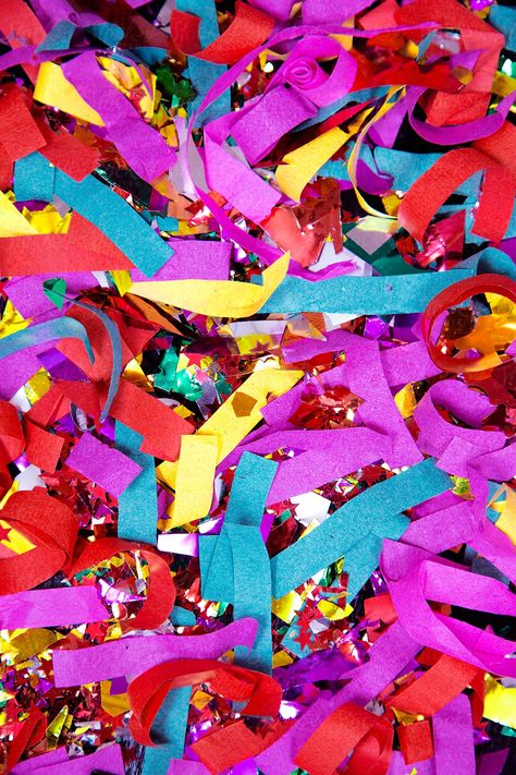 Celebration Wallpaper Backgrounds, Fiesta Background Wallpapers, Carnaval Background, Background Carnaval, Carnaval Aesthetic, Confetti Wallpaper, Celebration Art, Colour Party, Birthday Party Background