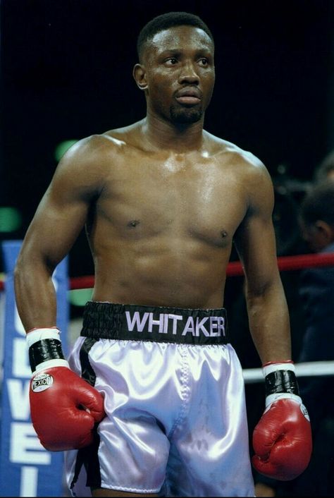 Pernell Whitaker Roberto Duran, Boxing Legends, Roberto Durán, You Tube Videos, Boxing Images, Boxing History, Blog Pictures, Cute Poses For Pictures, You Tube