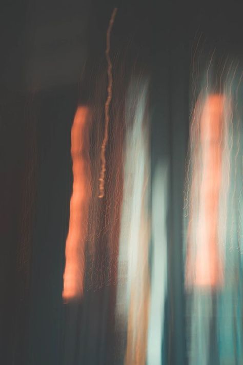 Blur Photography, Photography Abstract, Texture Graphic Design, Motion Blur, Abstract Photography, British Artist, Shutter Speed, Photography Inspo, Aesthetic Art