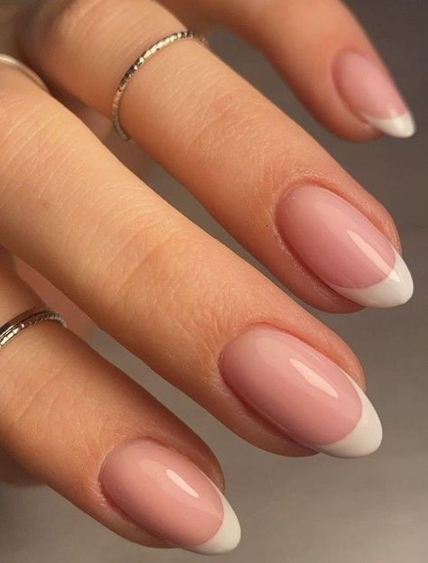 Gel Nails French, French Manicure Nails, Simple Gel Nails, Minimal Nails, Basic Nails, Casual Nails, Oval Nails, Girls Nails, Classy Nails