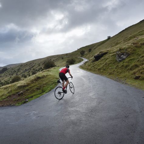 How to tackle an uphill climb on a bicycle Maximum Effort, Monte Cristo, Video Shoot, Leg Muscles, Grand Tour, Muscle Groups, Well Being, Climbing, Bicycle