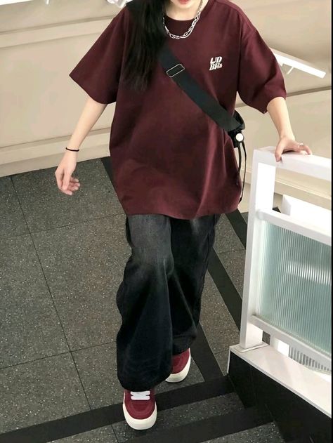 How To Dress Like Tomboy, Oversize Casual Outfit, Tomboy Outfit Aesthetic, Baggy Shirt Outfit Aesthetic, Tomboy Outfits Aesthetic, Tomgirl Outfit, Baggy Streetwear Women, Fall Outfit Mom, Tomboy Dress