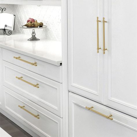 Gold Kitchen Door Handles, White Doors Gold Hardware, Bedroom Wardrobe Handles, Adu Kitchen, Closet Handles, Workers Cottage, White Kitchen Cupboards, Simple Door, Wardrobe Door Handles