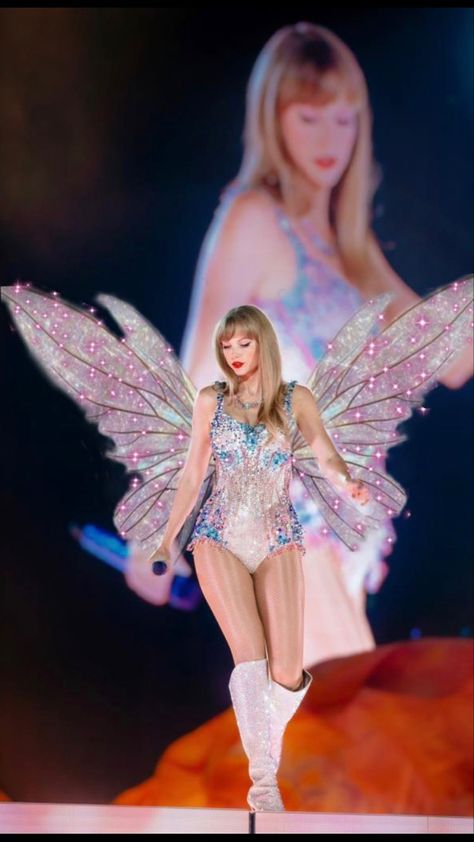 Taylor Swift Mermaid, Taylor Swift Wings, Taylor Swift Fairy, Mum Ideas, Photos Of Taylor Swift, Taylor Swift Cute, Taylor Swift Eras Tour, All About Taylor Swift, Taylor Swift Eras