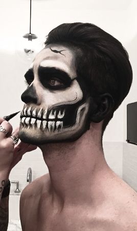 Maquillaje de calavera. Calavera Makeup, Sarah Urie, Muertos Makeup, Skull Face Paint, Halloweenský Makeup, Halloween Make-up Looks, Skeleton Makeup, Emo Trinity, Sugar Skull Makeup