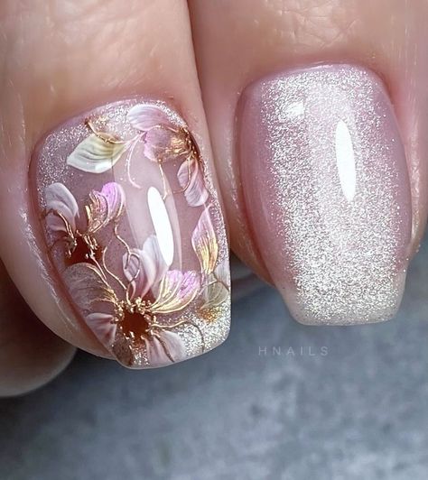 Chrysanthemum Nail Art, Spring Nails 2020, Boho Nails, Asian Nails, French Nail Art, Fancy Nails Designs, Minimal Nails, Casual Nails, Pretty Nail Art Designs