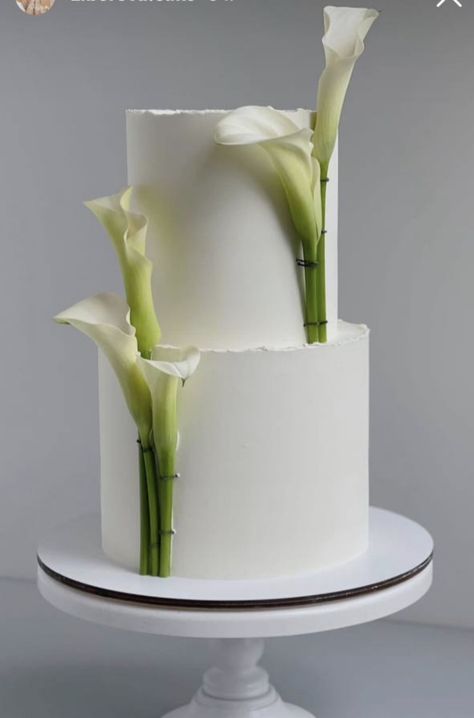 Fake Pasta, Fake Wedding Cake, Fake Wedding Cakes, Realistic Wedding, Wedding Cake Prices, Fake Wedding, Bolo Fake, Cake Pictures, Wafer Paper